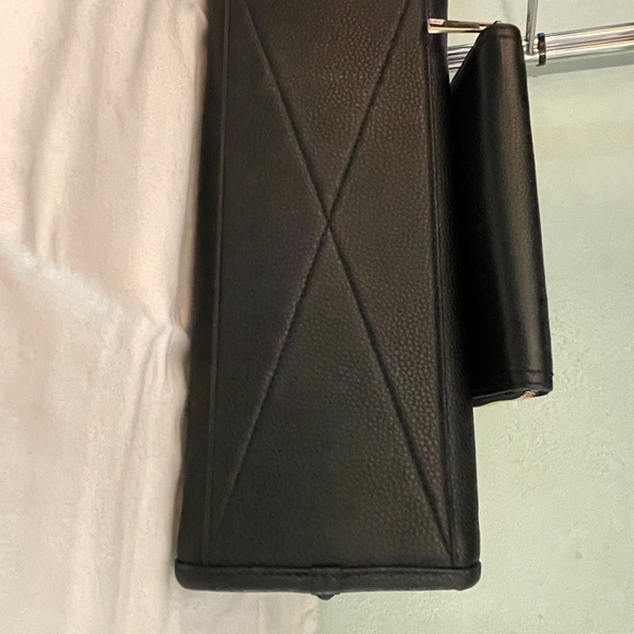 Stunning large chain tote & wallet set - Picture 13 of 14